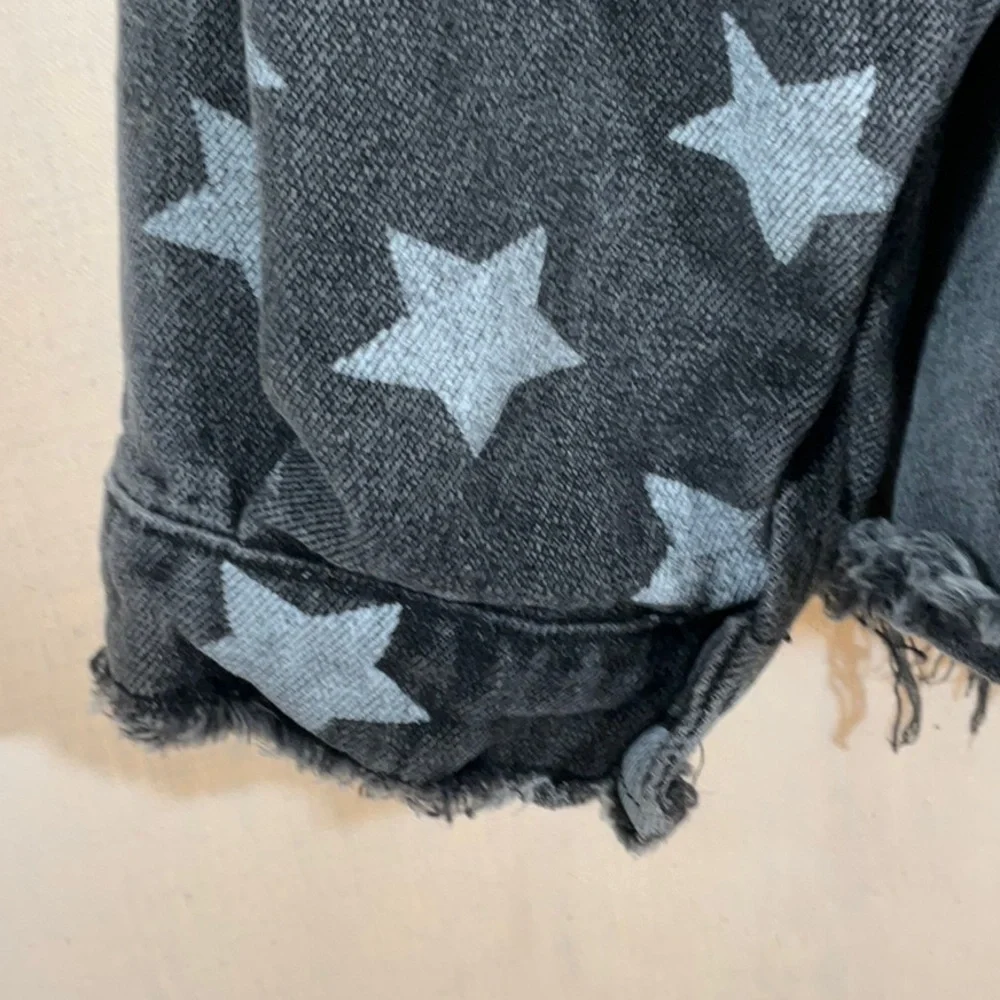 POL Oversized Gray Stone Washed Denim, white star distressed frayed hem Shacket